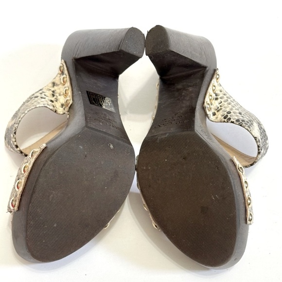 Jimmy Choo Black and Cream Heels with Snakeskin Pattern - Picture 7 of 8